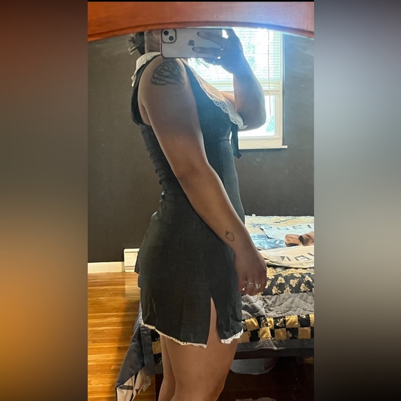 {NIB / NWOT} A-Line Mini Dress with Collar and Bow - Picture 10 of 10